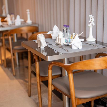 Charli Hotel Jeddah By Ahs Екстериор снимка